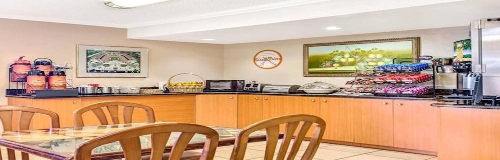 Airport Inn Tampa Extérieur photo